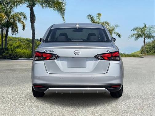 2023 Nissan Versa 1.6 SV