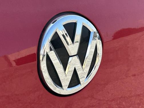 2017 Volkswagen Golf R 2.0T DSG