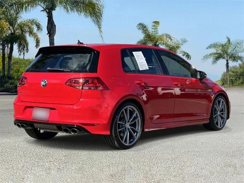 2017 Volkswagen Golf R 2.0T DSG