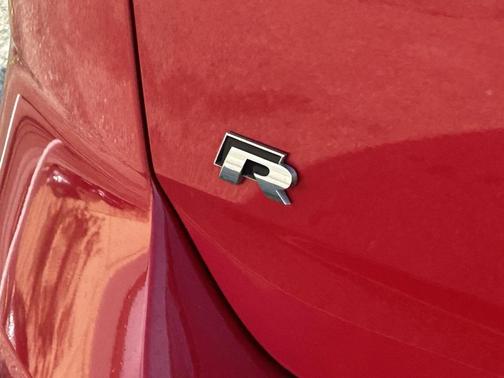 2017 Volkswagen Golf R 2.0T DSG