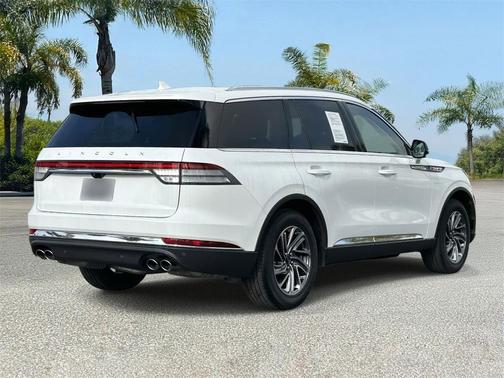 2023 Lincoln Aviator Standard