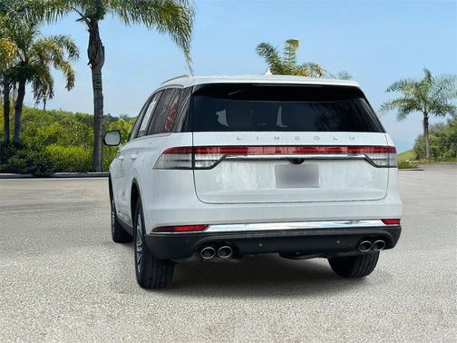2023 Lincoln Aviator Standard