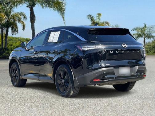 2025 Nissan Murano SV