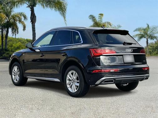2022 Audi Q5 45 S line Premium