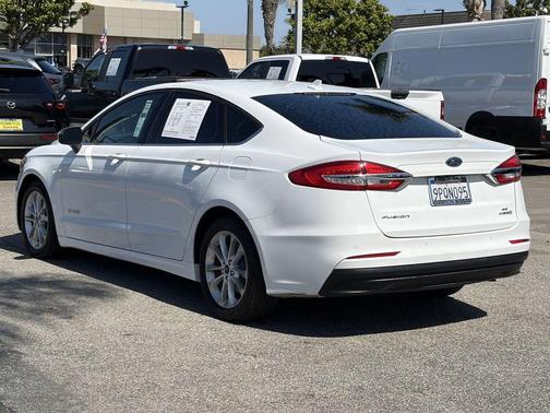 Oxford White 2019 Ford Fusion Hybrid SE