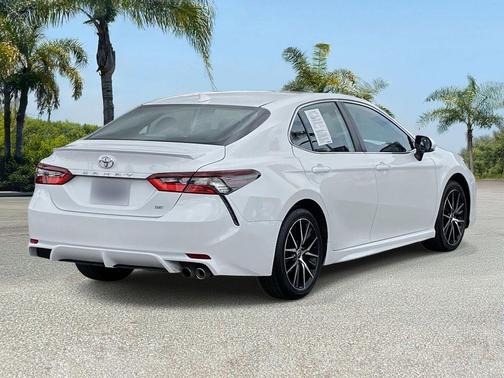 Wind Chill Pearl 2023 Toyota Camry SE