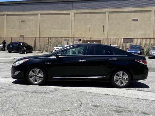 2013 Hyundai SONATA Hybrid Limited