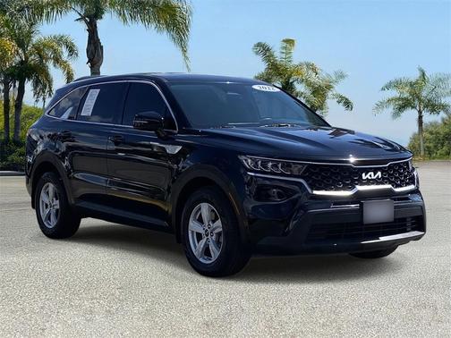 2022 Kia Sorento LX