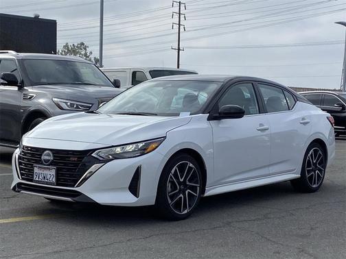 2025 Nissan Sentra SR