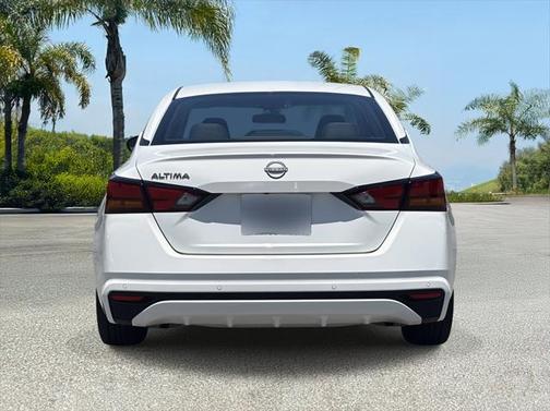 2024 Nissan Altima S FWD
