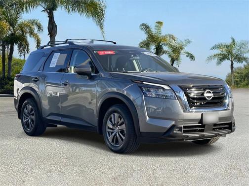 2022 Nissan Pathfinder SV 2WD