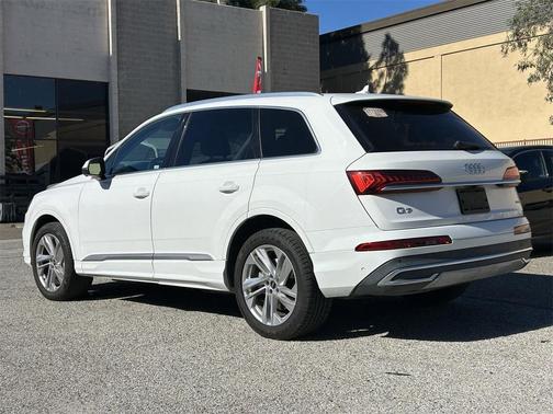 2021 Audi Q7 55 Premium Plus