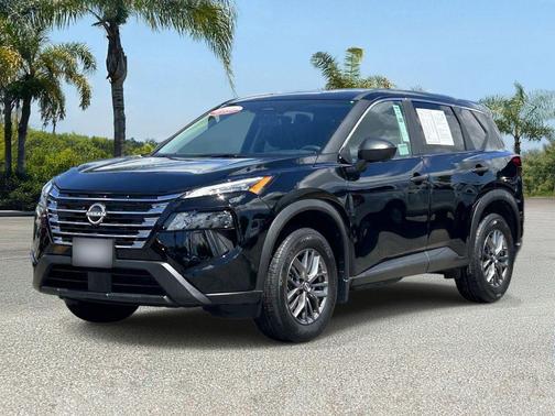 Super Black 2026 Nissan Rogue S