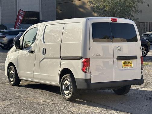 2021 Nissan NV200 S