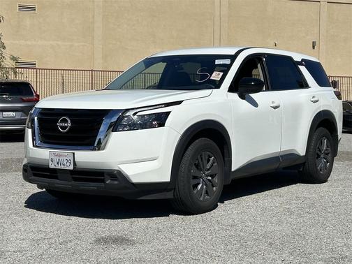 2024 Nissan Pathfinder S FWD