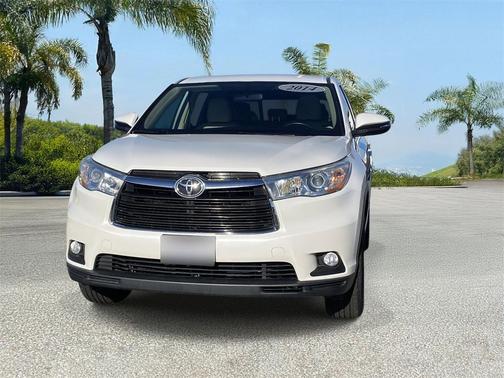 2014 Toyota Highlander LE Plus