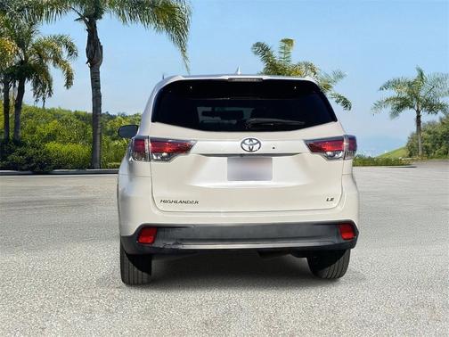 2014 Toyota Highlander LE Plus