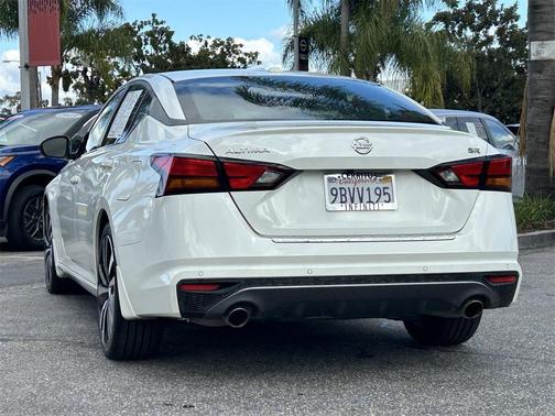 2022 Nissan Altima SR FWD