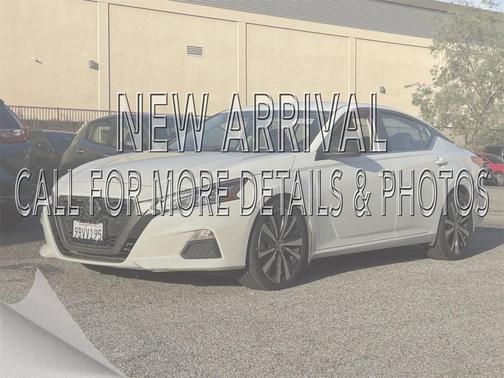 2022 Nissan Altima SR FWD