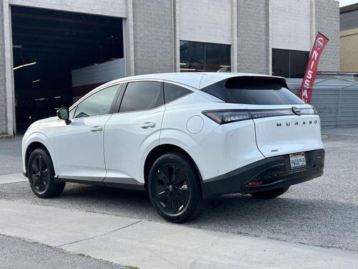 Everest White Pearl Tricoat 2025 Nissan Murano SV