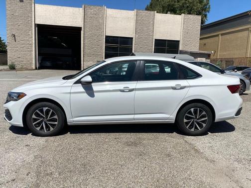 White 2024 Volkswagen Jetta 1.5T S