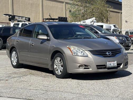 Saharan Stone Metallic 2011 Nissan Altima 2.5 SL