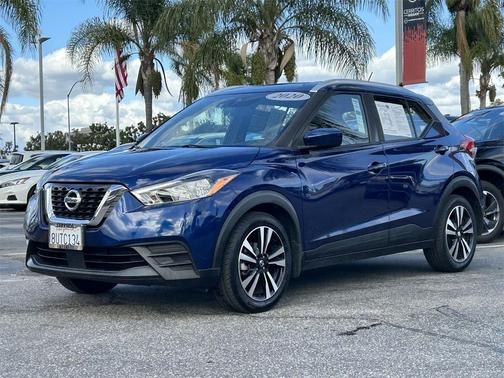 2020 Nissan Kicks SV