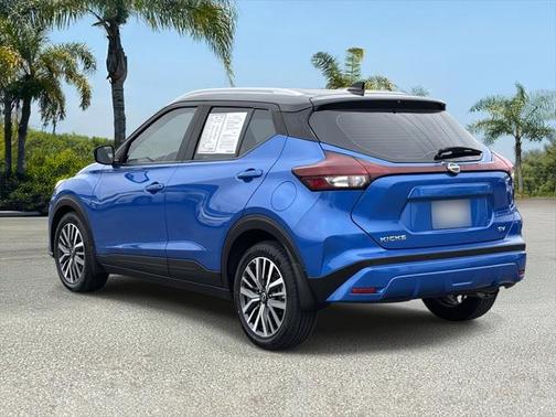 2022 Nissan Kicks SV