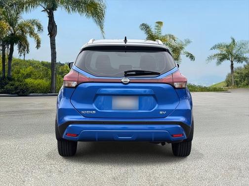 2022 Nissan Kicks SV