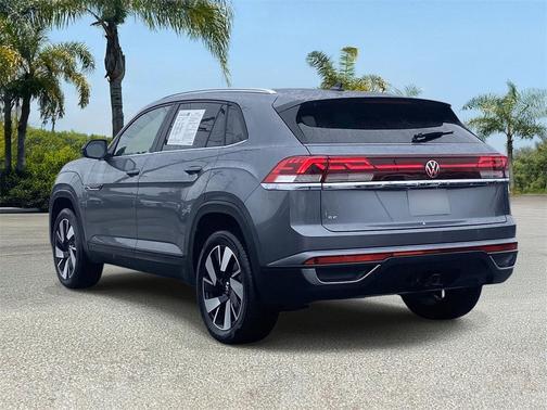 2024 Volkswagen Atlas Cross Sport 2.0T SE w/Technology