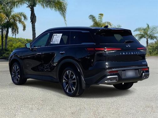 2022 INFINITI QX60 Luxe