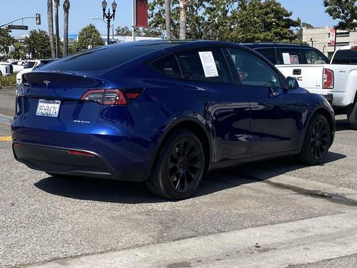 Deep Blue Metallic 2023 Tesla Model Y Long Range Dual Motor All-Wheel Drive