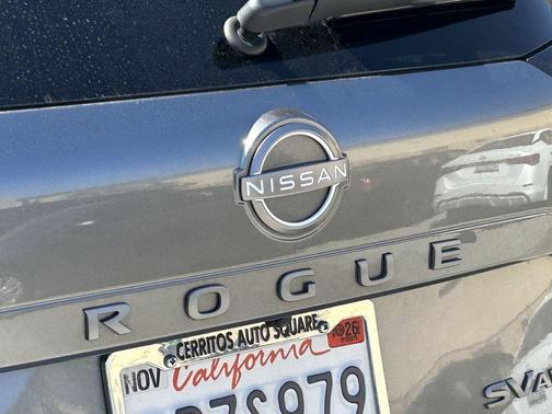 2024 Nissan Rogue SV