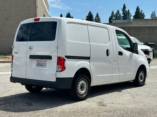 Fresh Powder 2021 Nissan NV200 S
