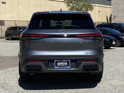 2025 INFINITI QX60 Pure