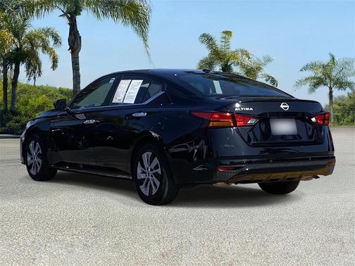 2025 Nissan Altima S FWD