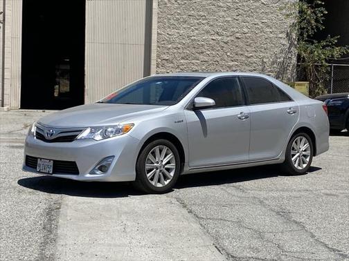 2014 Toyota Camry Hybrid LE