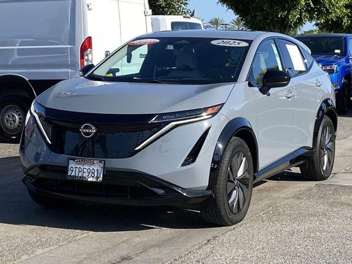 Boulder Gray Pearl 2025 Nissan ARIYA ENGAGE