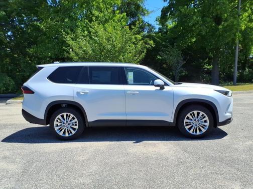 Wind Chill Pearl 2026 Toyota Grand Highlander Platinum