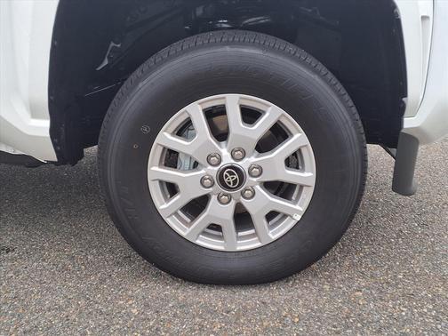 2025 Toyota Tacoma SR