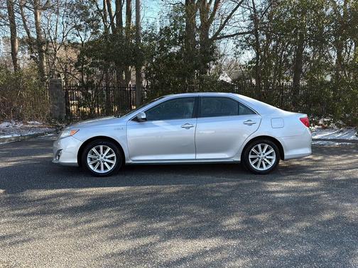 2012 Toyota Camry Hybrid 