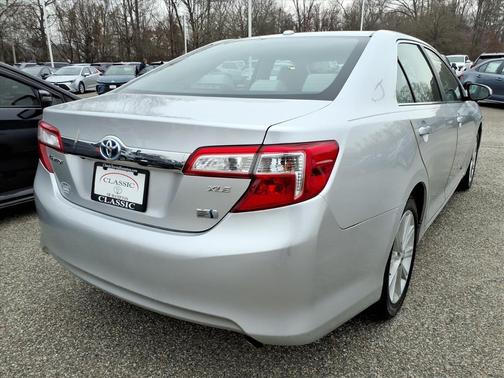 2012 Toyota Camry Hybrid 