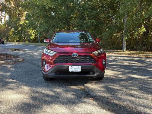 2022 Toyota RAV4 Hybrid XLE Premium
