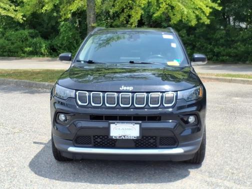 Diamond Black Crystal Pearlcoat 2022 Jeep Compass Limited