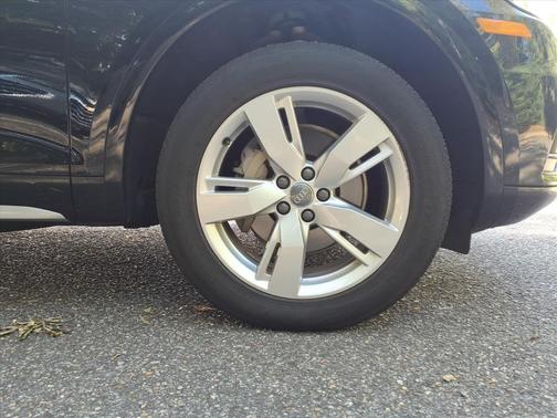 2018 Audi Q5 2.0T Tech Premium