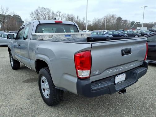 2017 Toyota Tacoma SR5
