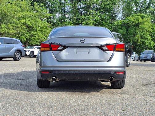 2024 Nissan Altima SR FWD