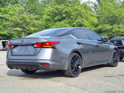 2024 Nissan Altima SR FWD