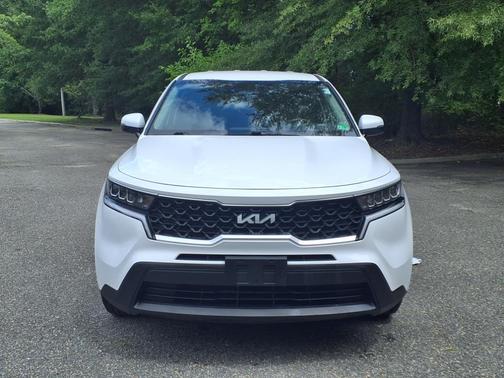 2022 Kia Sorento LX