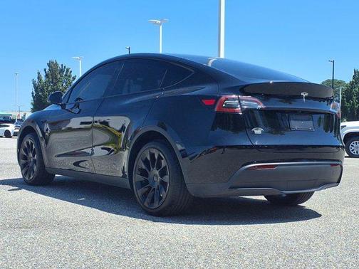 2024 Tesla Model Y Long Range Dual Motor All-Wheel Drive